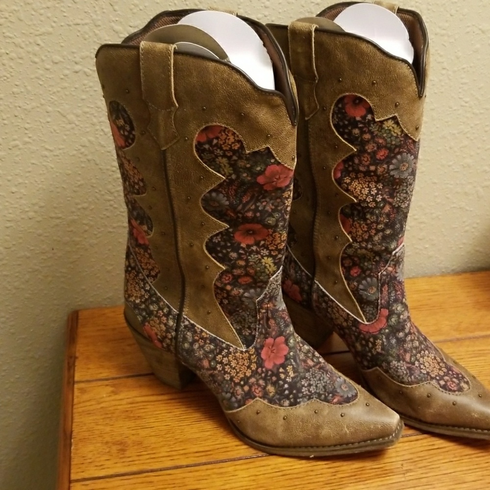 Floral Patterened Leather Boots